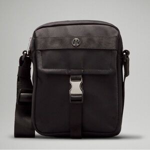 Lululemon Black Wunderlust Crossbody Bag 2L